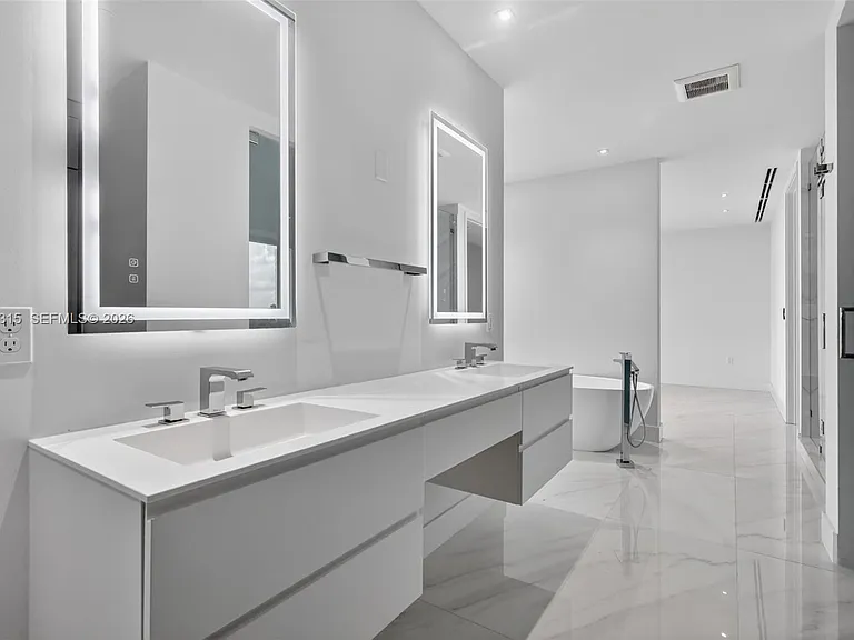3750 Yacht Club Dr #Townhouse 5 — Photo 41