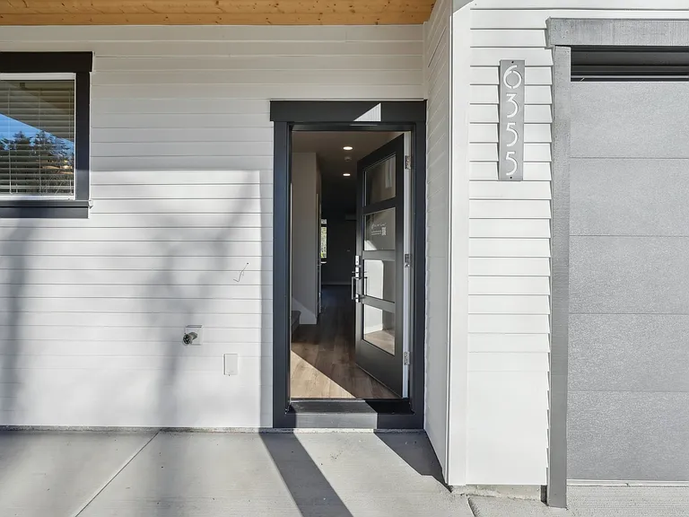 6201-6455 SE Quail Park Ln — Photo 48