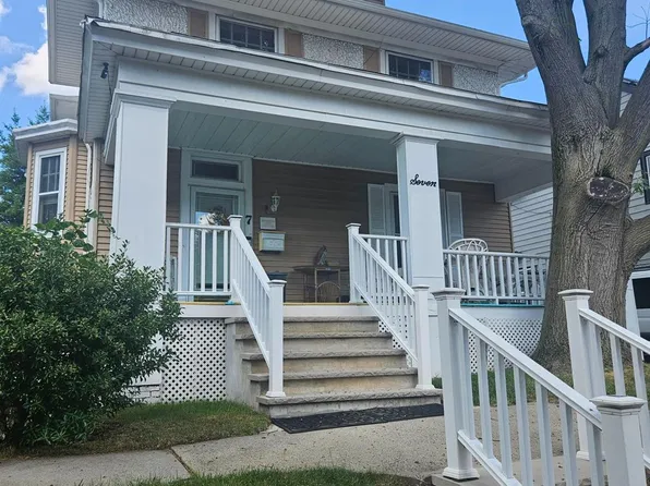 7 Stratford Pl, New Brunswick, NJ 08901