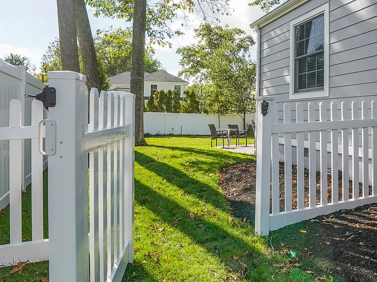 256 Woodland Ave — Photo 34