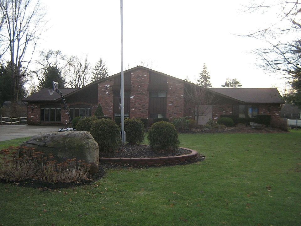 1st image of 6770 Nicoll Dr