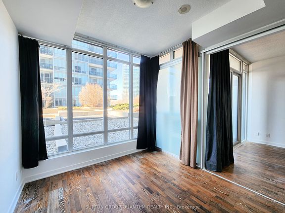5th image of 90 Park Lawn Rd #203