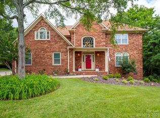 12120 Lavershire Ct, Charlotte, NC 28262
