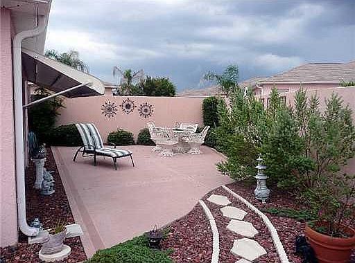 2nd image of 623 Nuevo Leon Ln