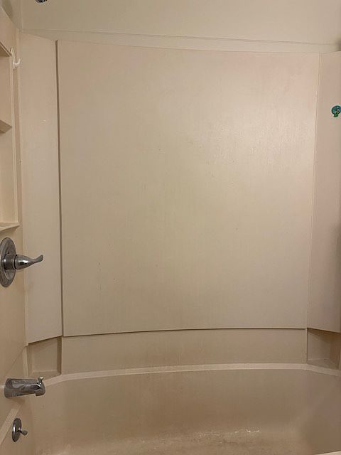 Spacious Tub