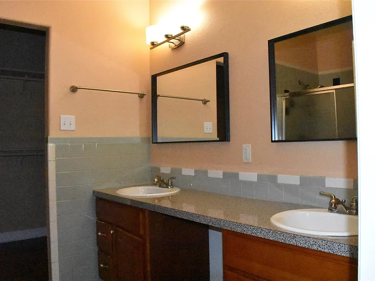 8535 Parkette Dr — Photo 28