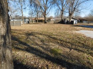 1205 E McCracken Rd, Ozark, MO 65721