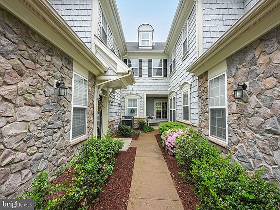 2nd image of 13976 Greendale Dr