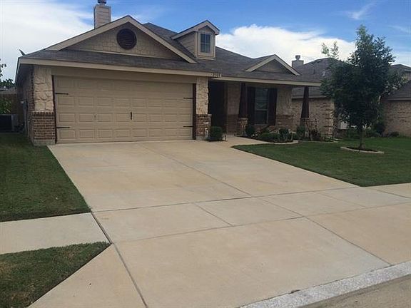 2nd image of 2309 Wakecrest Dr