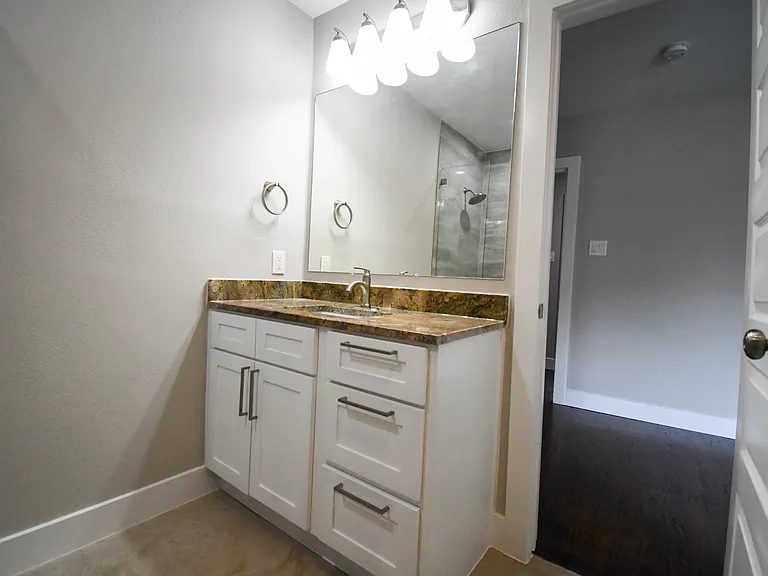 3430 Princeton Dr — Photo 10