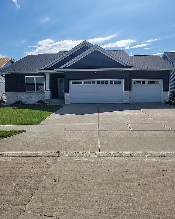 1st image of 252 Chadwick Ln