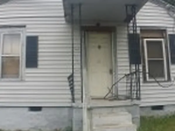 1215 R C Baldwin Ave, High Point, NC 27260