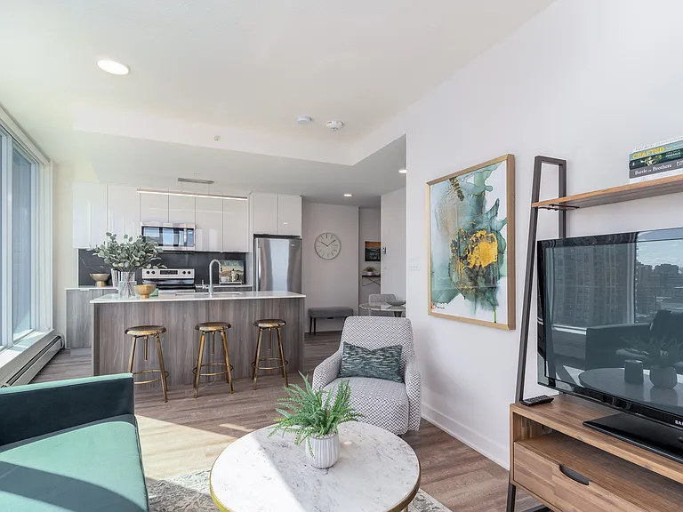 1055 11th St SW — Photo 35
