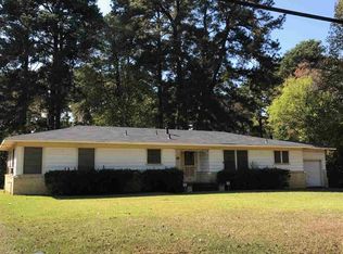 2135 S Green St, Longview, TX 75602
