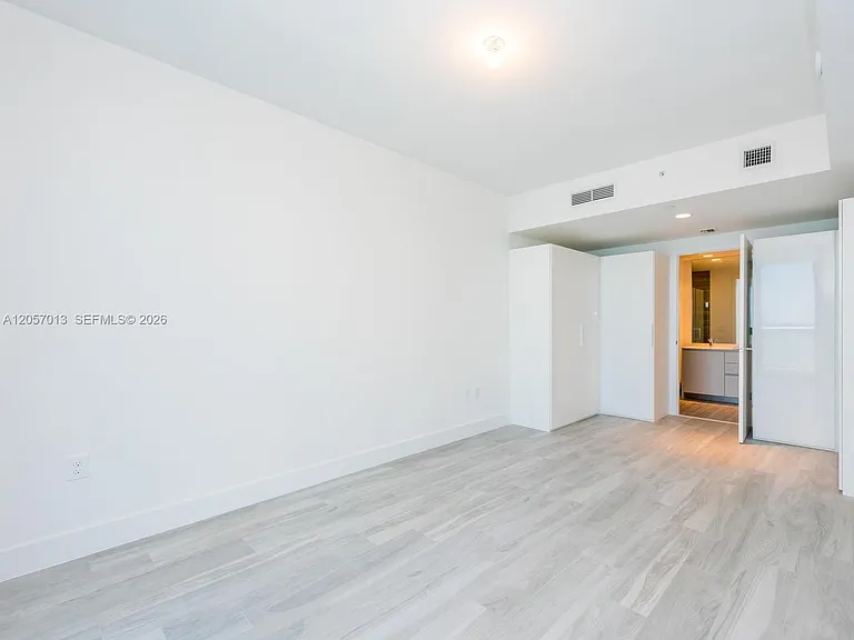 1010 Brickell Ave #3701 — Photo 36
