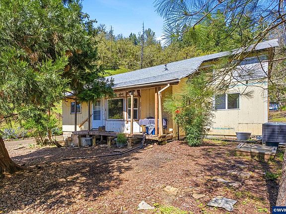 3rd image of 38775 Golden Valley Dr