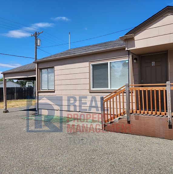 1st image of 8420 1/2 S Tacoma Way APT 6