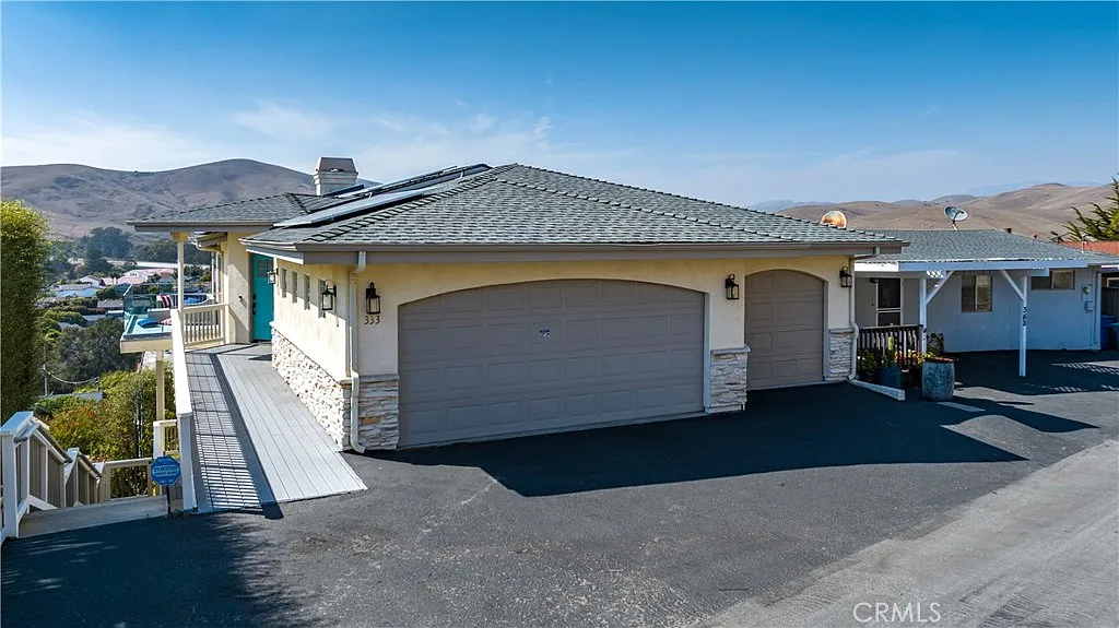 4 bed, 2941 sqft, $11,800 — Photo 3