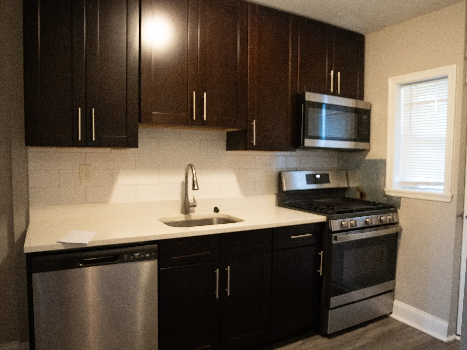 3 bed, 2.0 bath, $1,900 — Photo 1