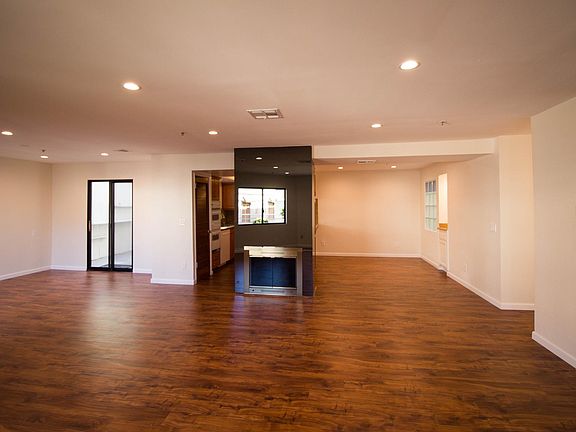 5th image of 303 W Loraine St Unit 8