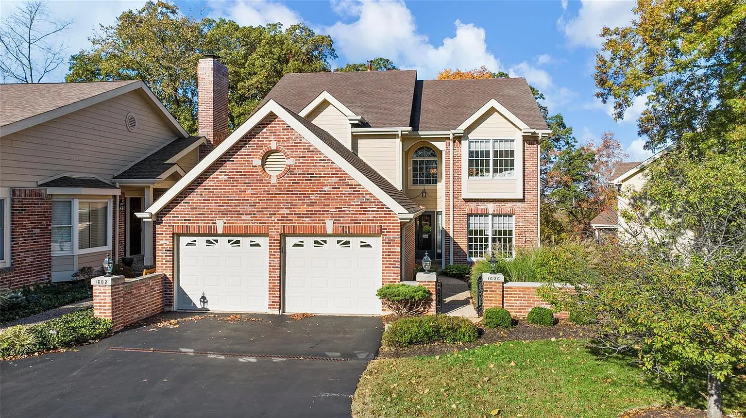 1606 Timberlake Manor Pkwy photo 1