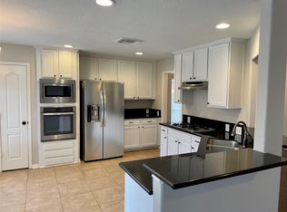 210 Leisure Dr, Stafford, TX 77477