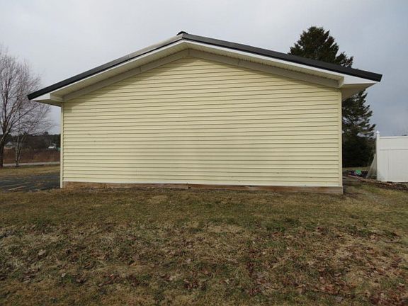 2nd image of 7021 Vermont Route 100