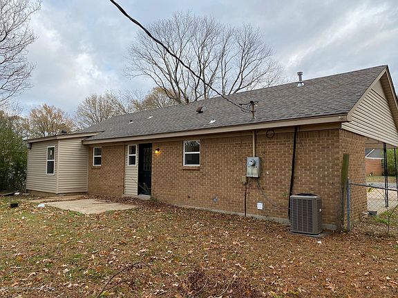 4th image of 2346 Carrolton Dr