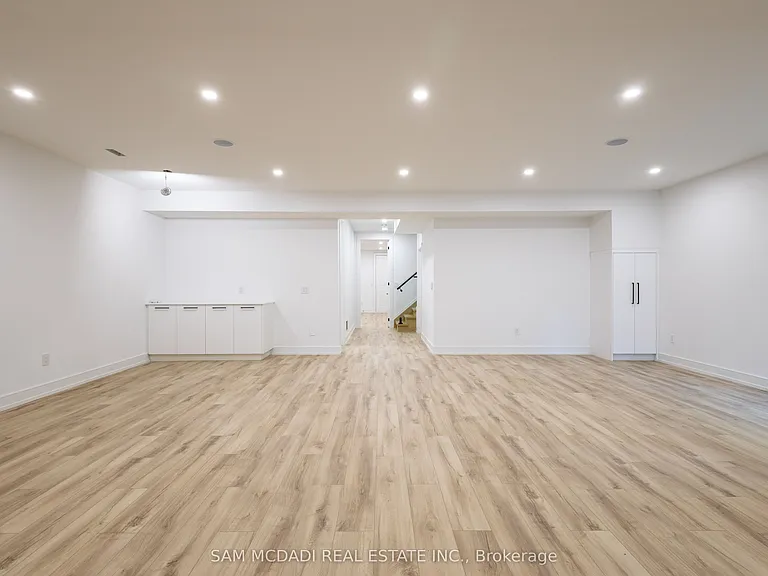 24 21st St — Photo 36