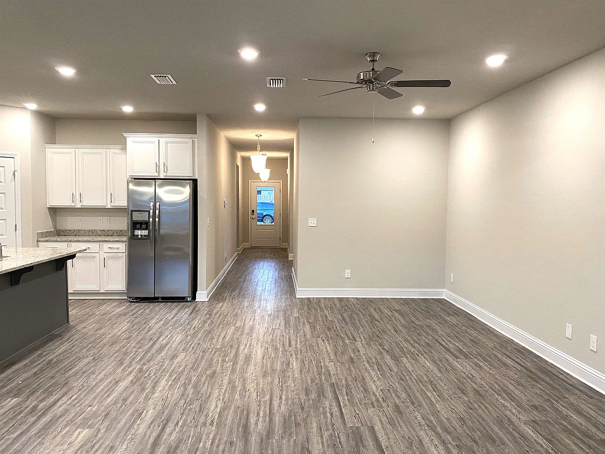 Building Photo - 8563 Rosefield Dr N