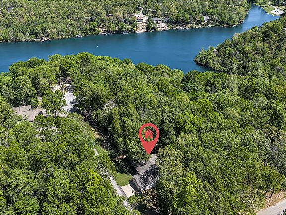 2nd image of 2 Garland Ln