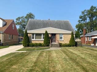 940 S Cadwell Ave, Elmhurst, IL