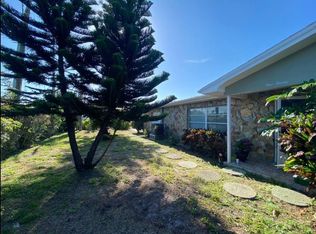 120 Causeway Blvd, Belleair Beach, FL 33786
