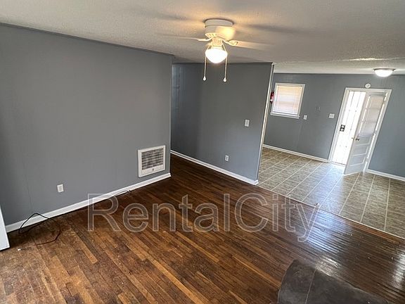 3rd image of 277 Navy Dr