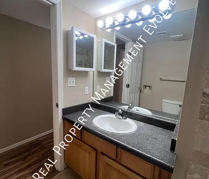 14203 N 19th Ave #1006 — Photo 11