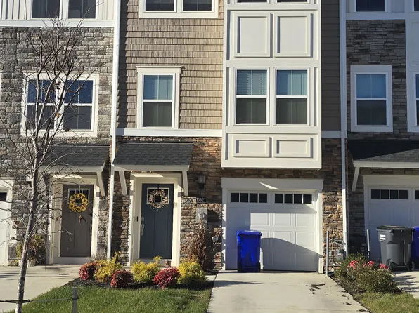 10927 Drummond Pl, White Plains, MD 20695