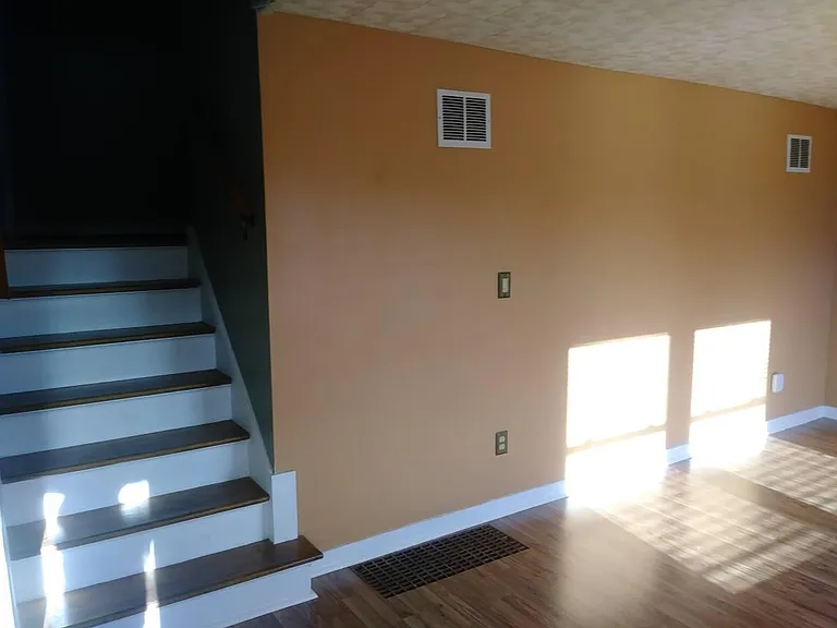 579 Niagara Falls Blvd — Photo 7