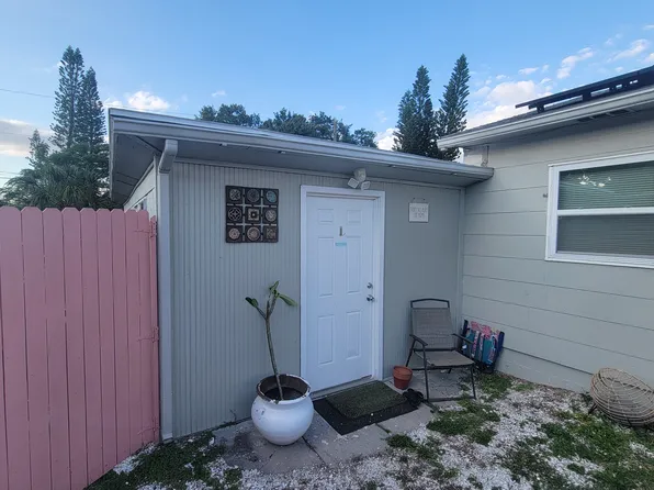 5709 12th Ave S #B, Saint Petersburg, FL 33707