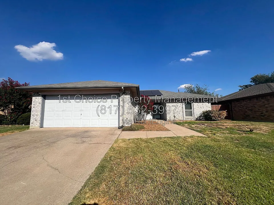 7808 Mallard Ln
