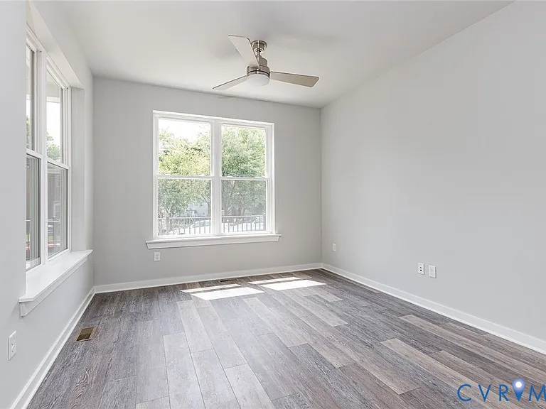 1529 Porter St #A — Photo 6