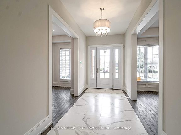 3rd image of 7 Dolan Dr