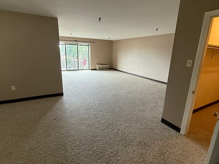 175 N Vine St #1E — Photo 5