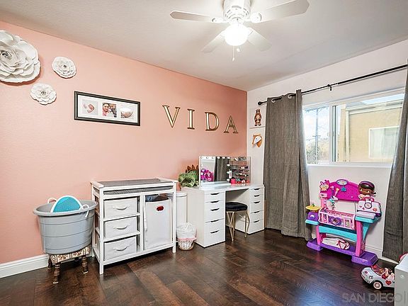 5th image of 1321 Greenfield Dr Unit 27