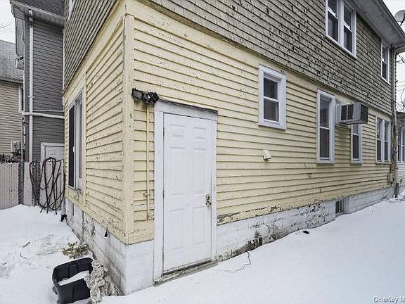 4th image of 64 WATCHOGUE Road