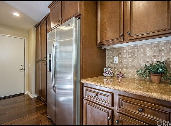 5th image of 35 Brownstone Way