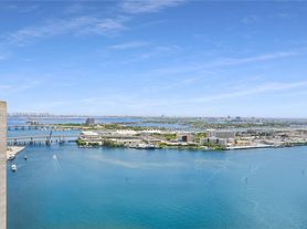 335 Biscayne Blvd