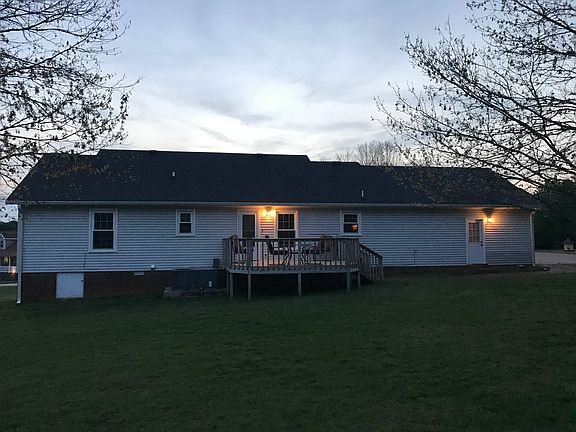 4th image of 1420 Riverstone Dr