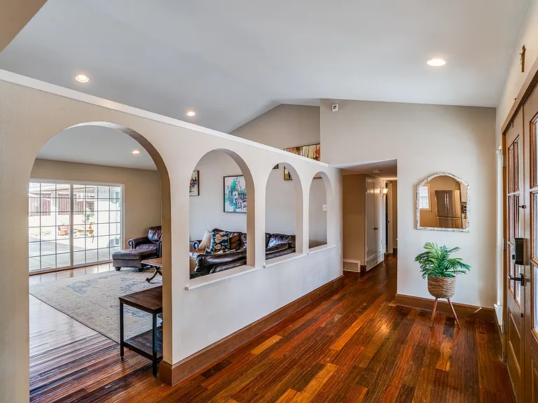 12511 Cedar Bend Dr — Photo 3