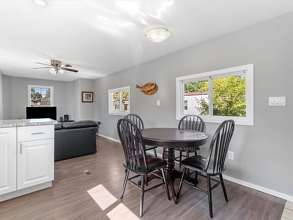 3rd image of 305 Calahoo Rd #176