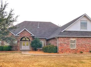 109 NW Steeple Ridge Dr, Lawton, OK 73505